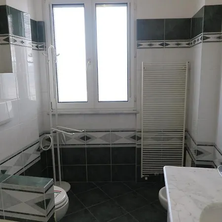 Banks 1 Vezzano Ligure